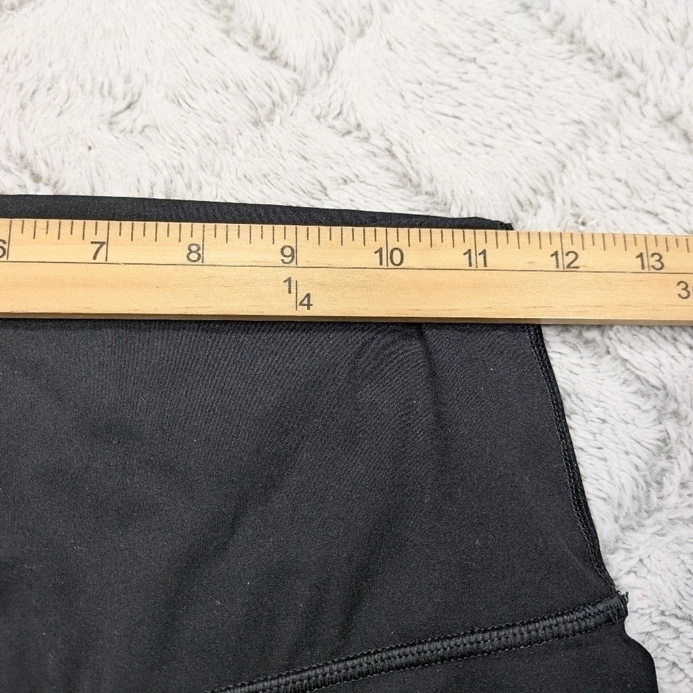 Everlane Shorts Women's S Black Perform Bike High Rise Yoga Light Compression 8”